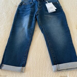 Tahari Petites stretch Denim Crop Jeans
